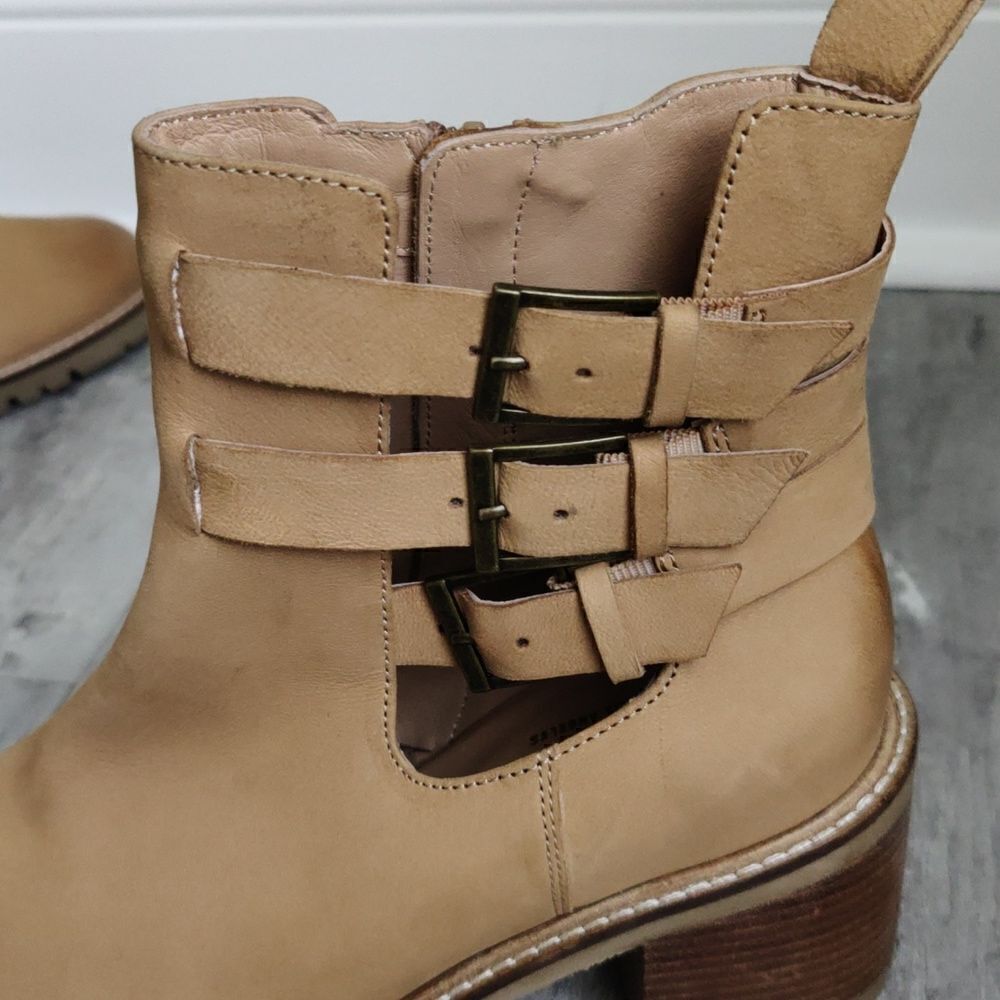NWOB Seychelles Give it a Whirl buckle booties - Picture 9 of 9